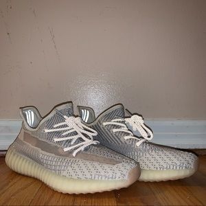 NWOT Yeezy Boost 350 V2